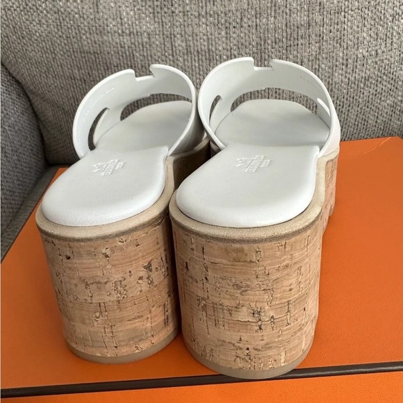 NEW HERMÈS White Calfskin Leather Eze 30 Platform Sandals - Picture 9 of 12